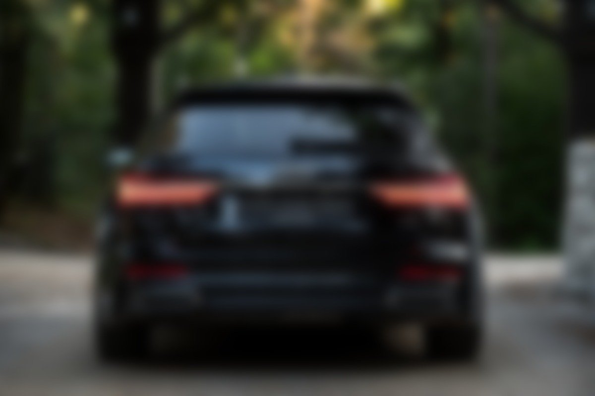 Rear exterior angle